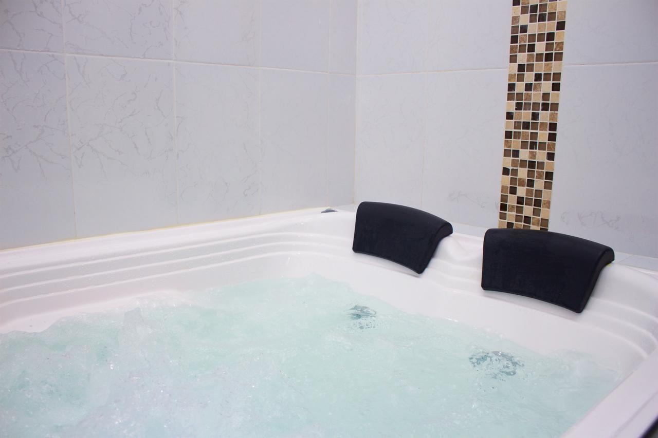 Hotel Casa Molano อีบาเก ภายนอก รูปภาพ